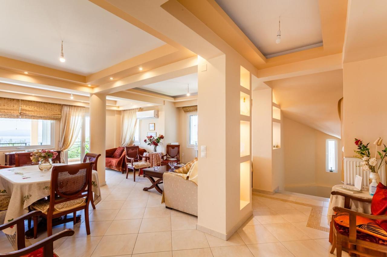 Verga Majestic Sunsets - Elegant & Secluded Retreat Kalamata Exterior photo